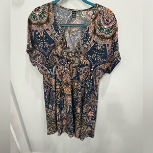 Dress spring or summer, work or play🩷